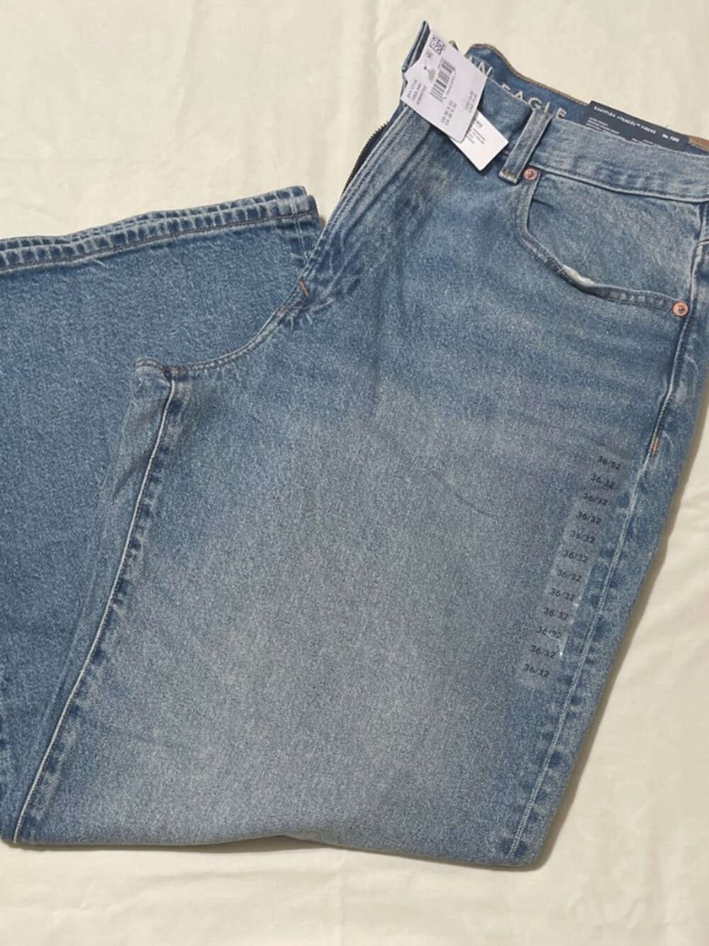 NEW Mens American Eagle Ultra Baggy Jeans Size 36-32
